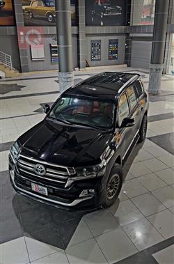 تويوتا لاندكروزر